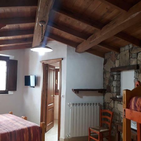 B&B Gennargentu ฟอนนิ ภายนอก รูปภาพ