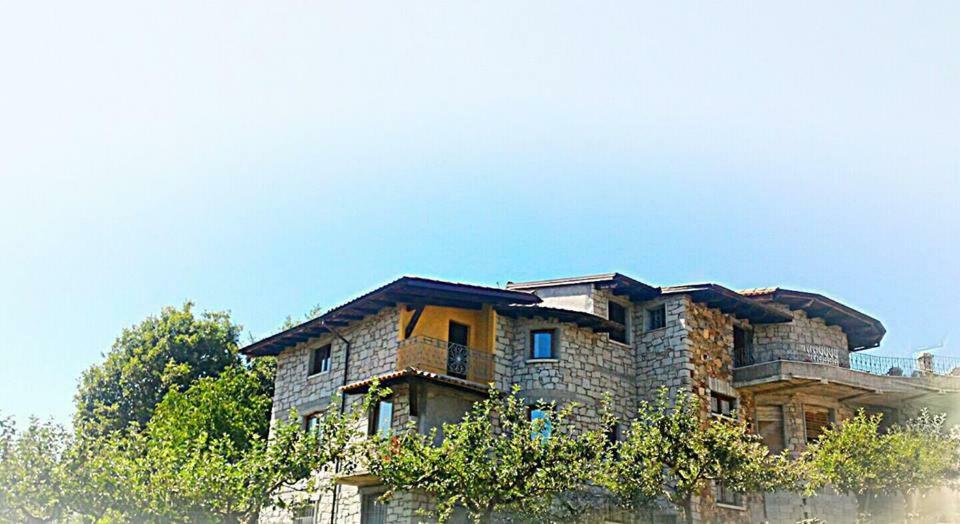 B&B Gennargentu ฟอนนิ ภายนอก รูปภาพ
